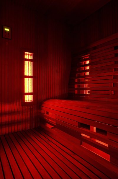 Infrared sauna cabin Infrared sauna cabin (infra)red light